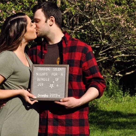 Meet your Posher, Alissa - Picture 1 of 1